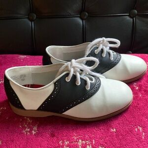 Smart Fit Little Kid Saddle Shoes size 2.5